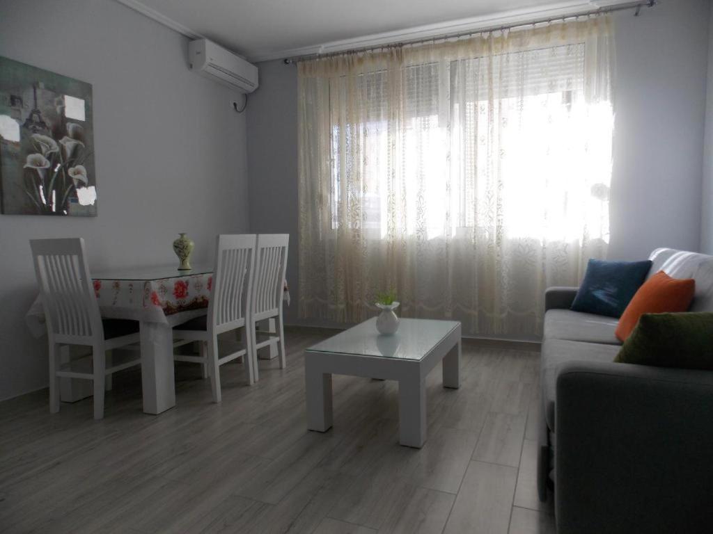 Coastline Apartments Саранда Экстерьер фото